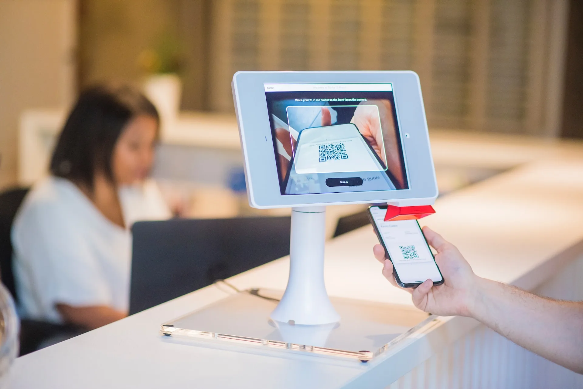 Here are some of the best ways to utilize QR codes in a retail store